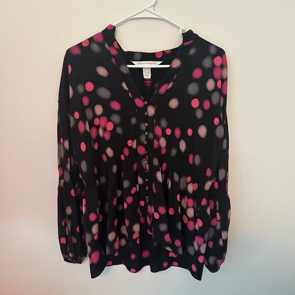 Diane Von Furstenberg black & pink polka dot long sleeve top size 8 - Picture 10 of 12